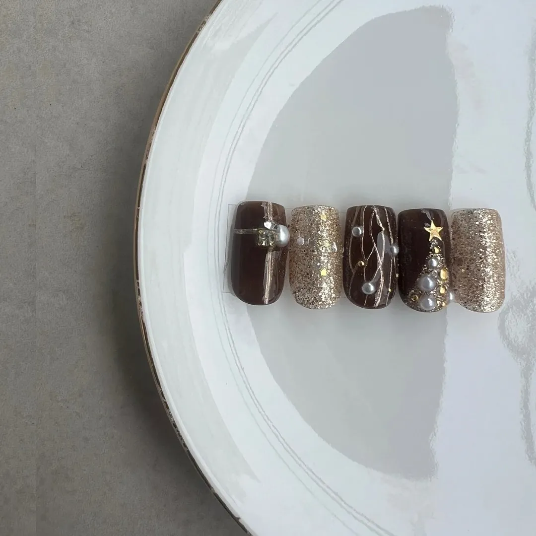 Christmas brown design🤎🎄