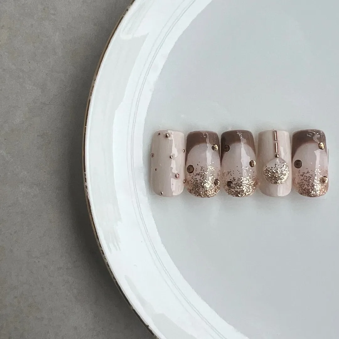 Christmas brown design🤎🎄