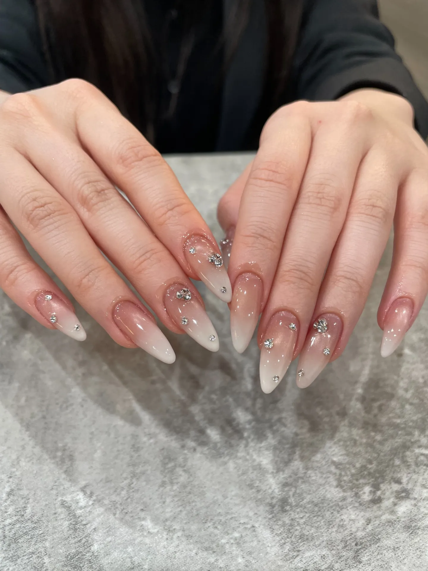 ネイルサロンで叶えるパラジェル体験と京橋駅近の選び方ガイド